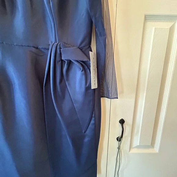 Kay Unger elegant Midnight Blue Long Sleeve Dress - Picture 2 of 11